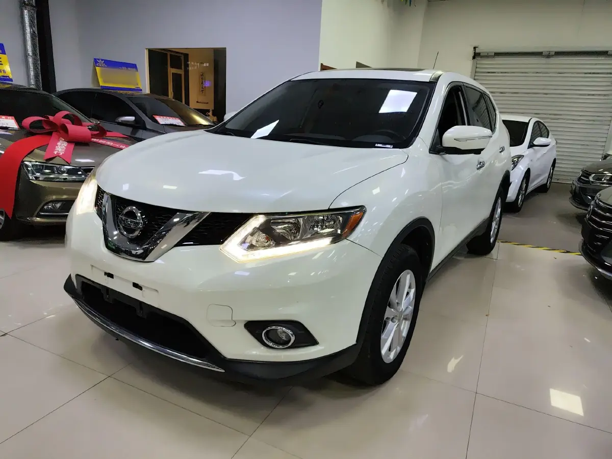 2014 Nissan X-Trail 2.0L 150HP L4 CVT