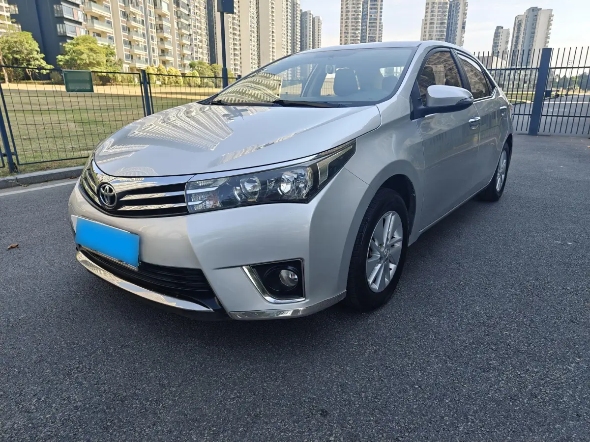 2014 Toyota Corolla 1.6L 122HP L4 CVT