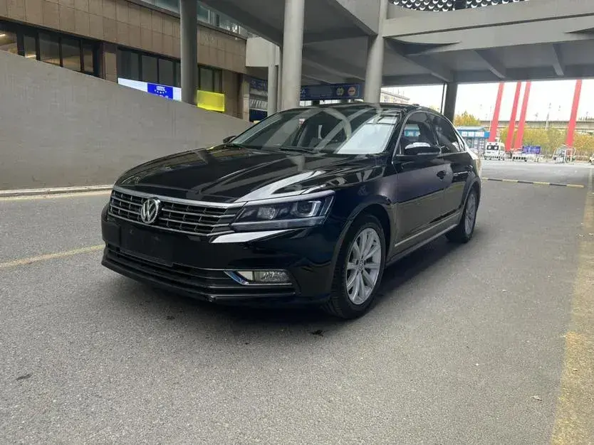 2016 Volkswagen Passat 1.8T 180HP L4 7DCT