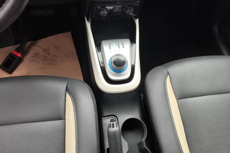 2018 ChangAn CS15 EV BEV 42.92KWH,autocango,china used car exporter,china ev exporter,chinese used car exporter,chinese used ev exporter