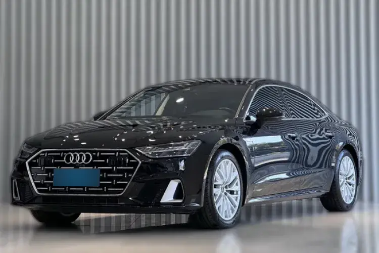 2024 Audi A7L 2.0T 245HP L4 7DCT