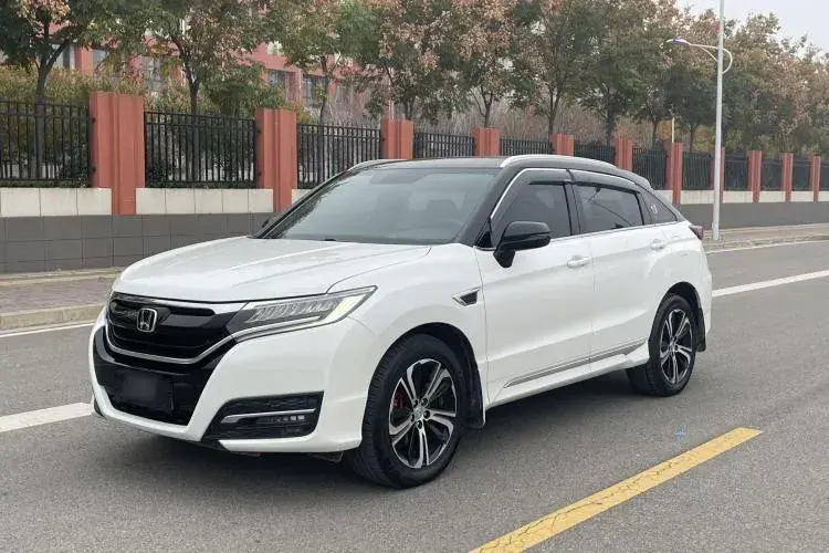 2017 Honda UR-V 2.0T 272HP L4 9AT