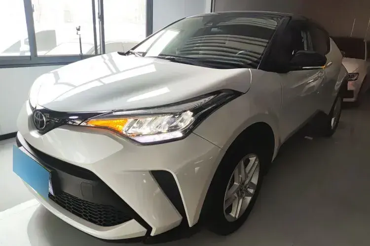 2022 Toyota C-HR 2.0L 171HP L4 CVT