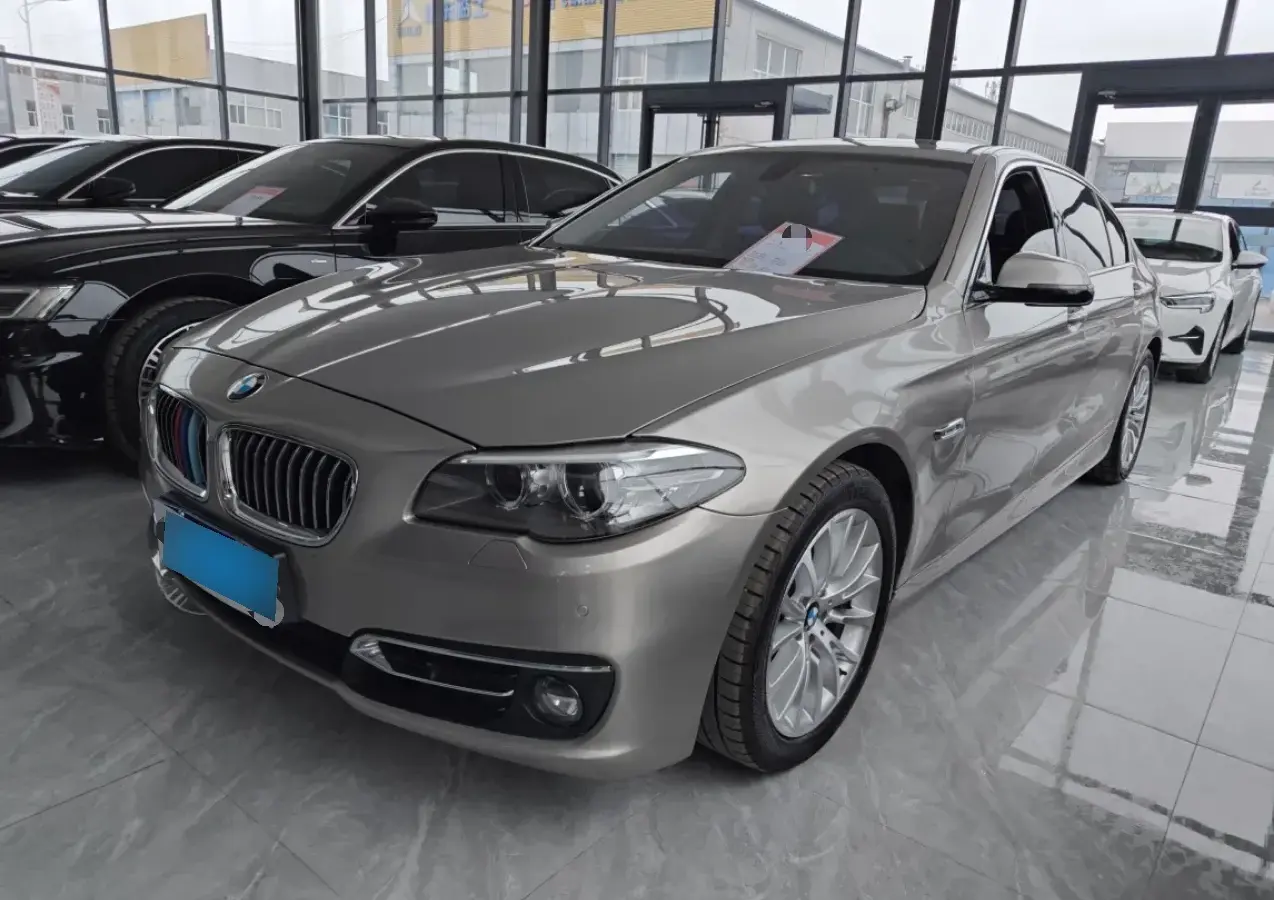 2014 BMW 5 Series 2.0T 218HP L4 8AT