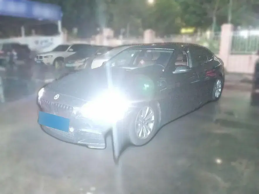 2014 BMW 5 Series 2.0T 218HP L4 8AT