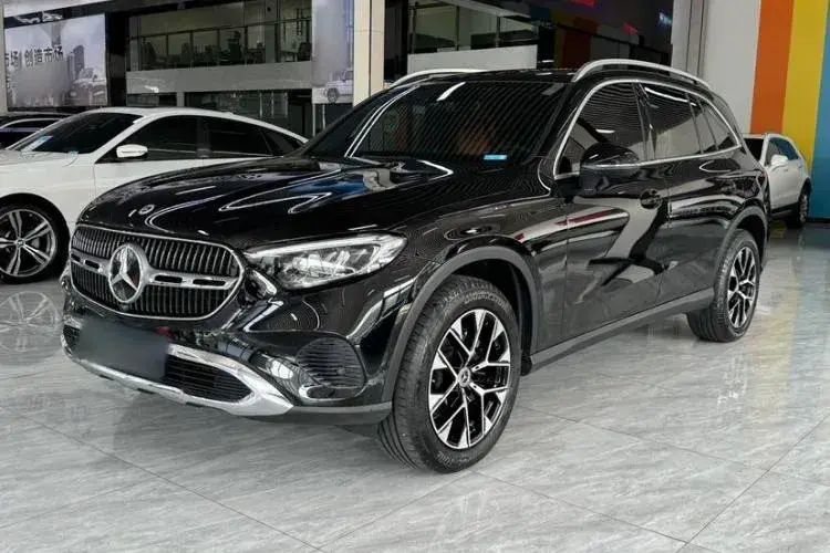 2023 Mercedes-Benz GLC Class 2.0T 204HP L4 9AT