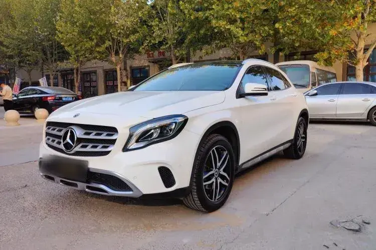 2017 Mercedes-Benz GLA Class 1.6T 156HP L4 7DCT