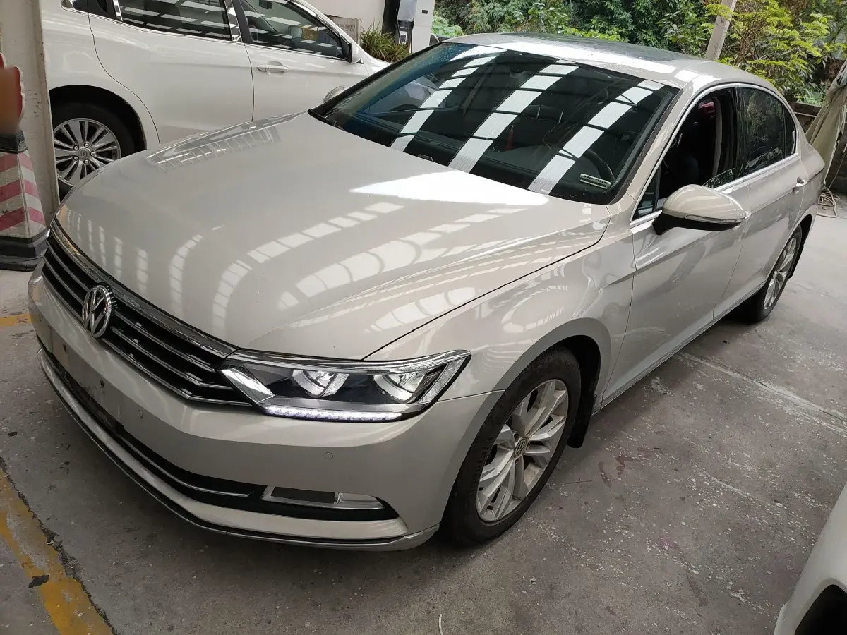 2017 Volkswagen Magotan 1.8T 180HP L4 7DCT