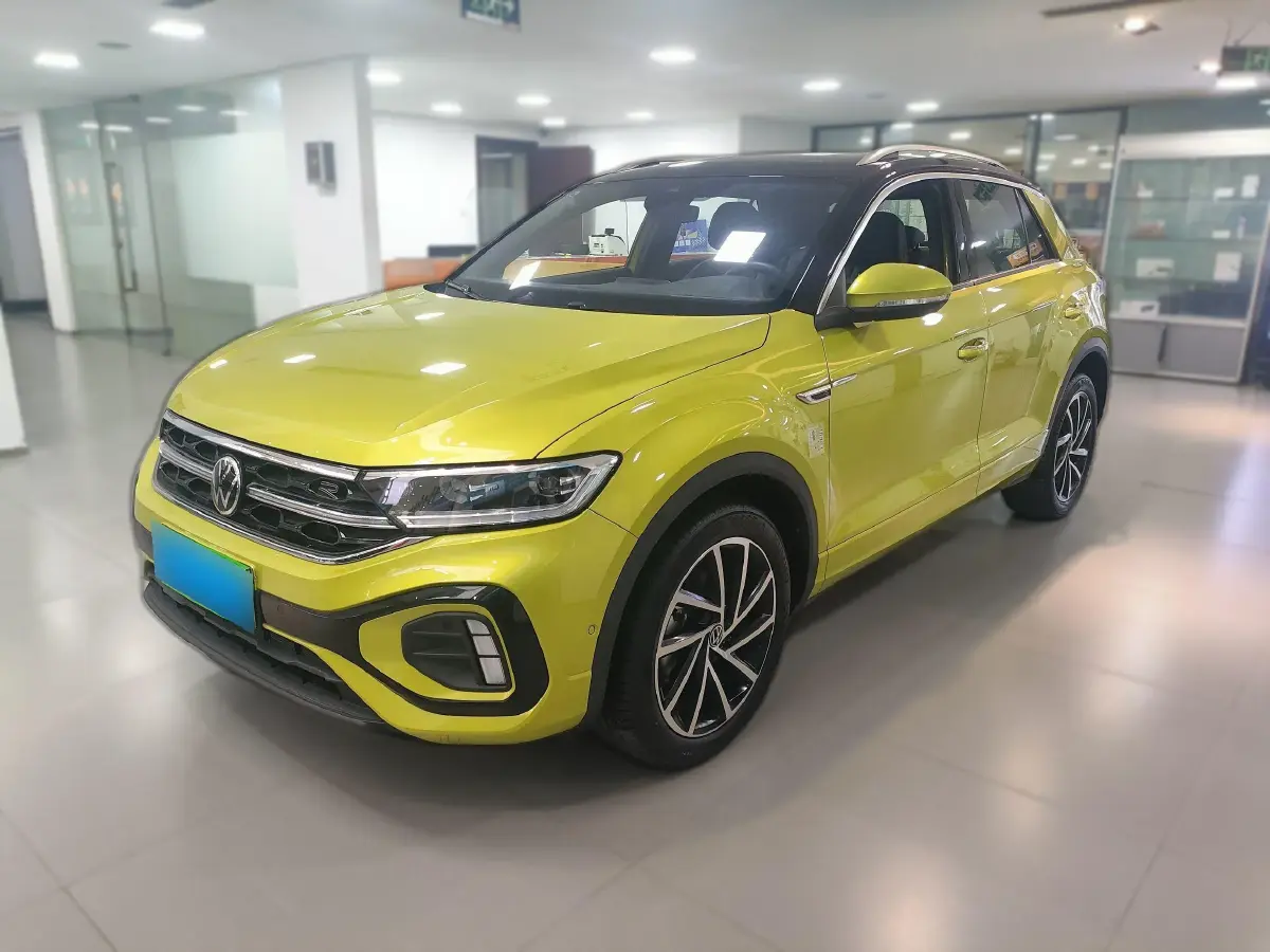 2023 Volkswagen T-Roc 1.5T 160HP L4 7DCT