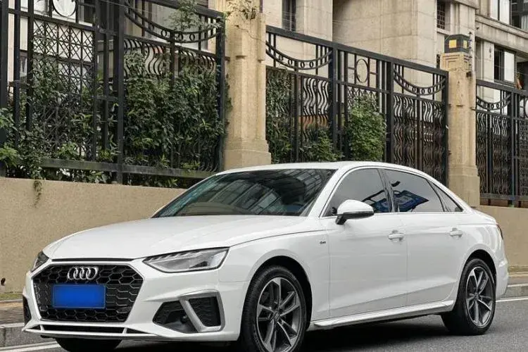 2020 Audi A4L 2.0T 190HP L4 7DCT