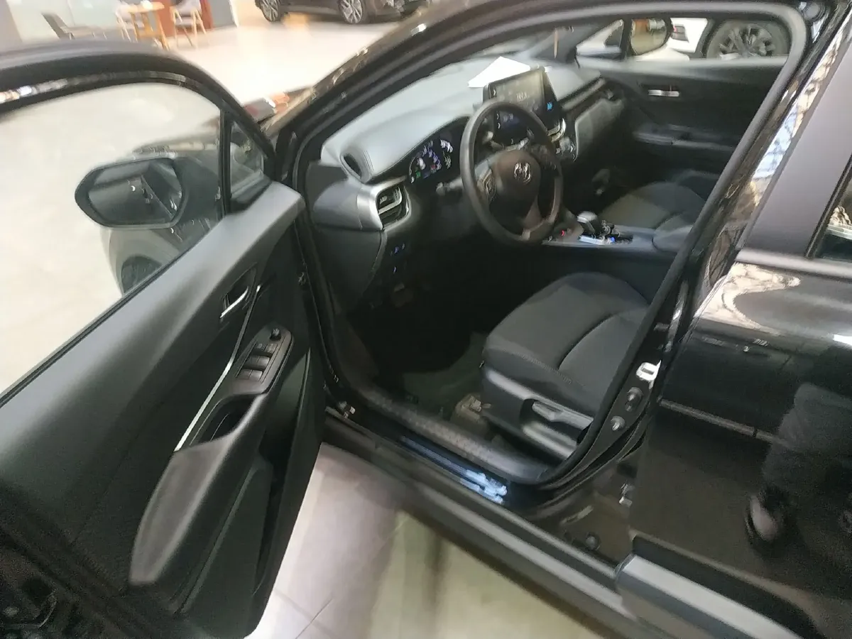 2020 Toyota Izoa E BEV 54.3KWH,autocango,china used car exporter,china ev exporter,chinese used car exporter,chinese used ev exporter