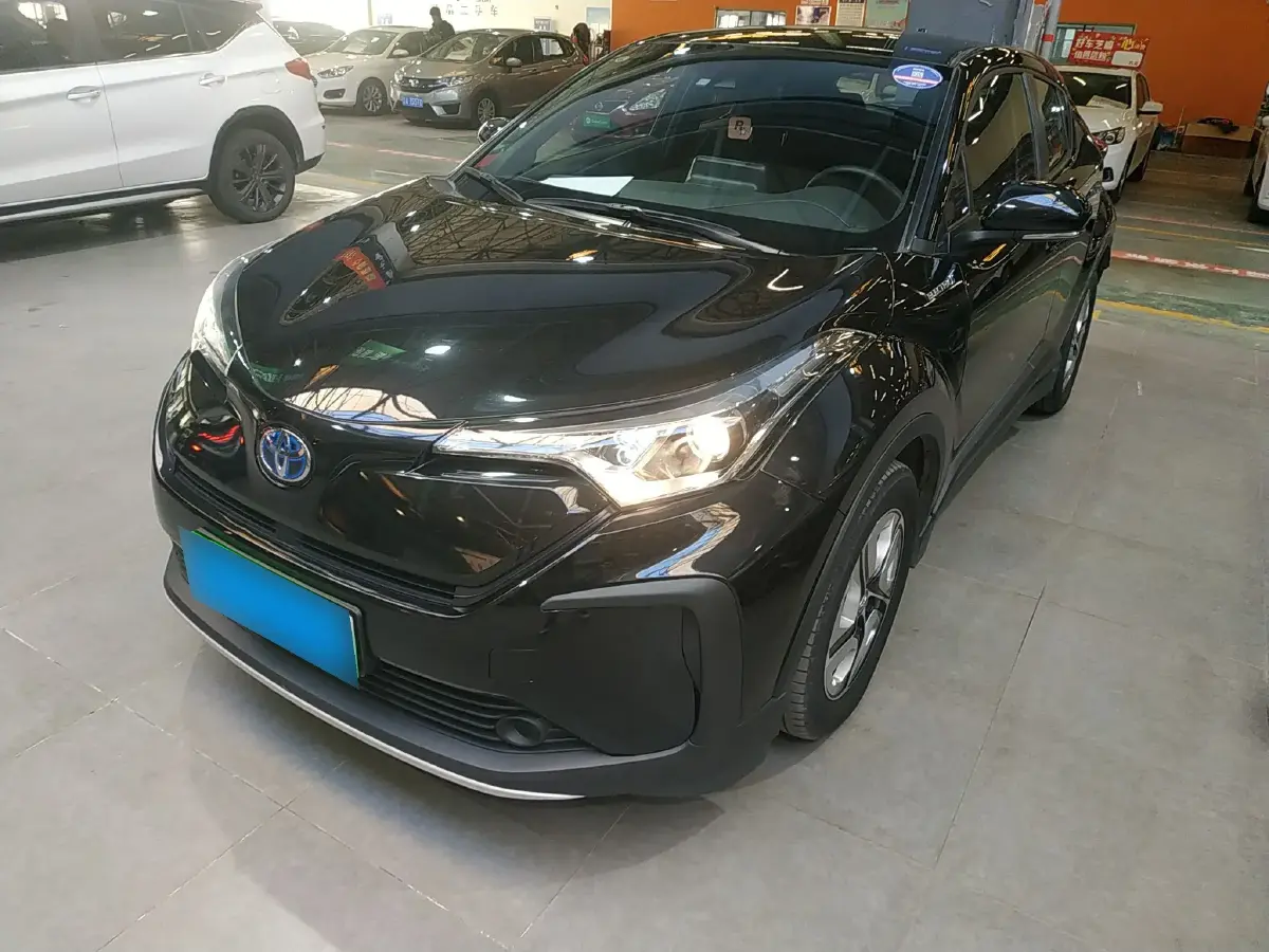 2020 Toyota Izoa E BEV 54.3KWH