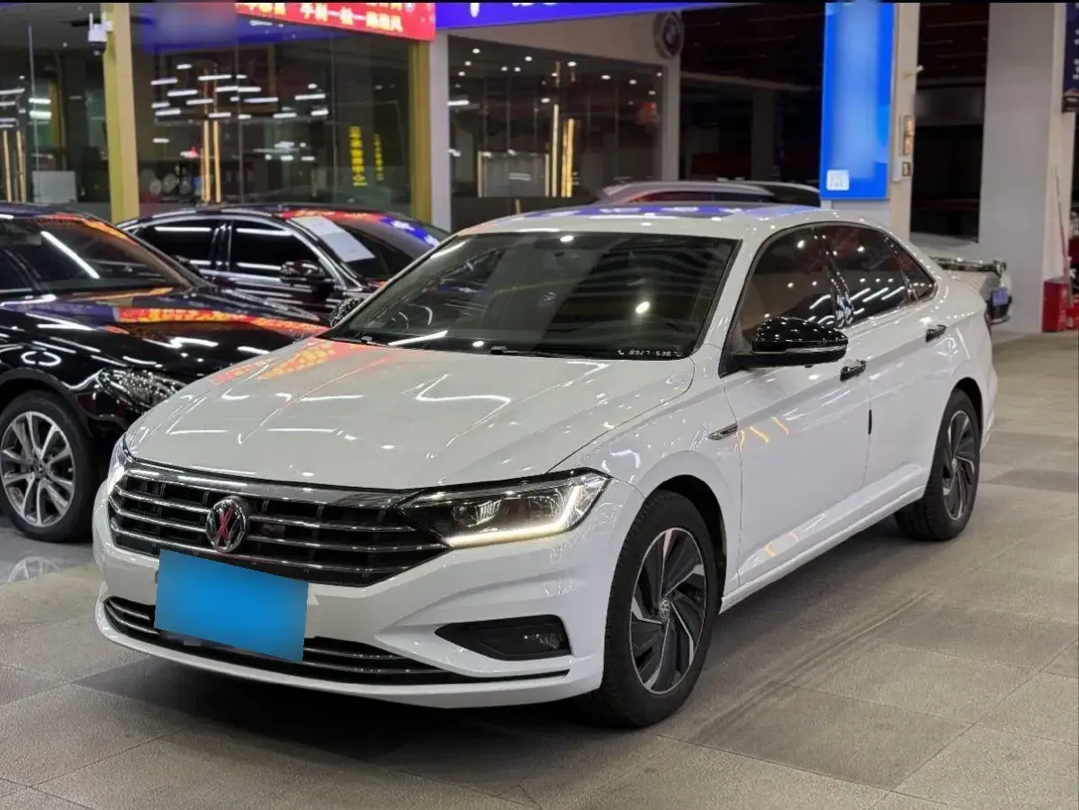 2021 Volkswagen Sagitar 1.4T 150HP L4 7DCT