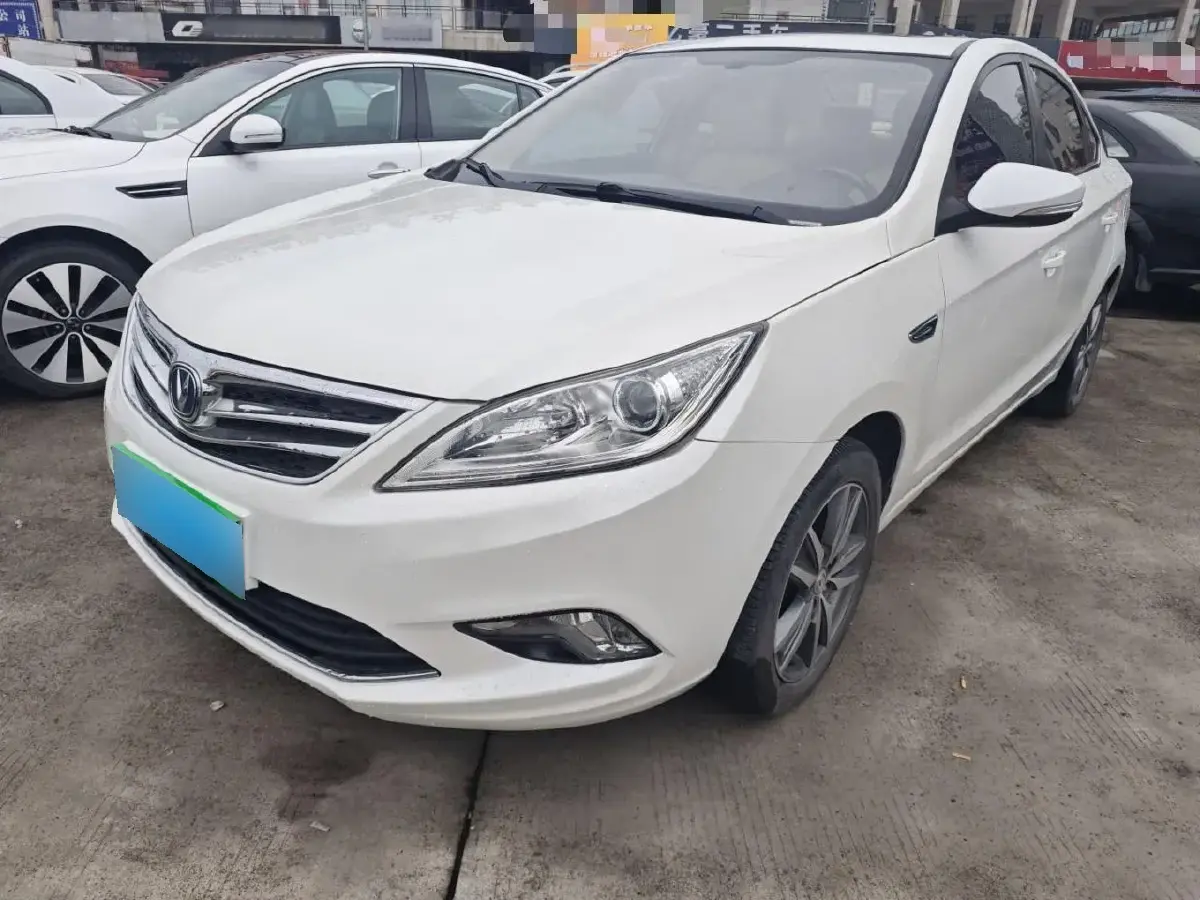 2015 ChangAn Eado 1.6L 125HP L4 5MT