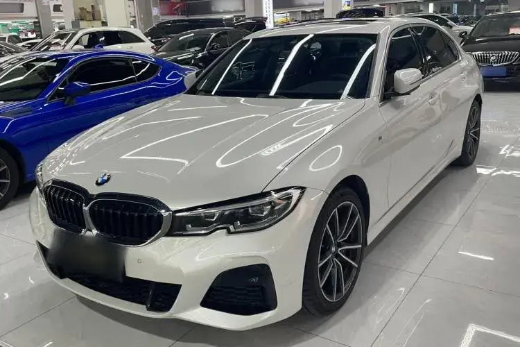 2022 BMW 3 Series 2.0T 184HP L4 8AT