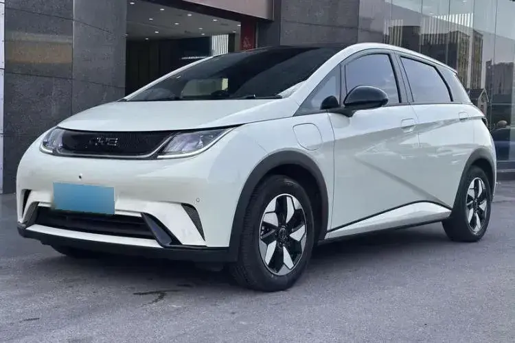 2024 BYD Dolphin BEV 44.928KWH