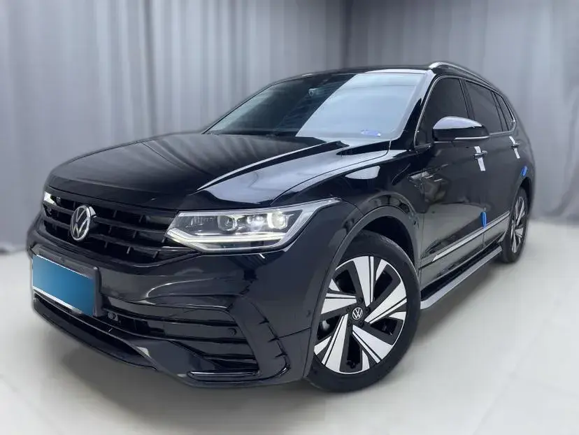 2023 Volkswagen Tiguan L 2.0T 220HP L4 7DCT