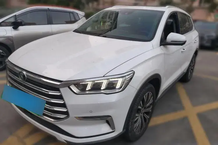 2019 BYD Song Pro 1.5T 160HP L4 6DCT PHEV 15.7KWH