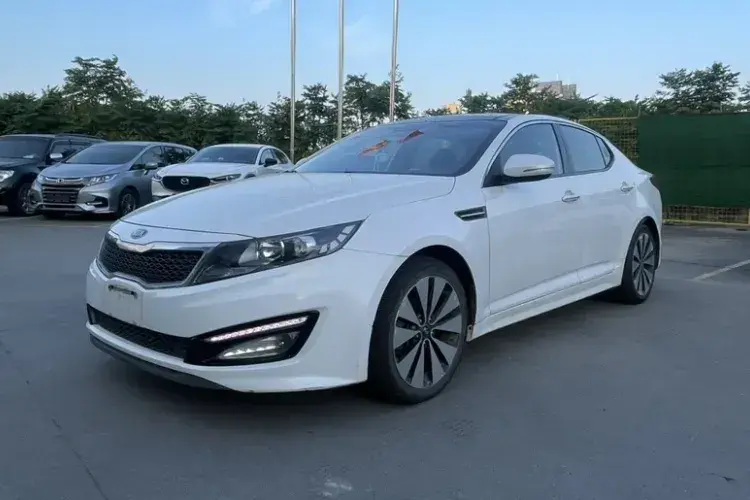 2012 Kia K5 2.0L 162HP L4 6AT