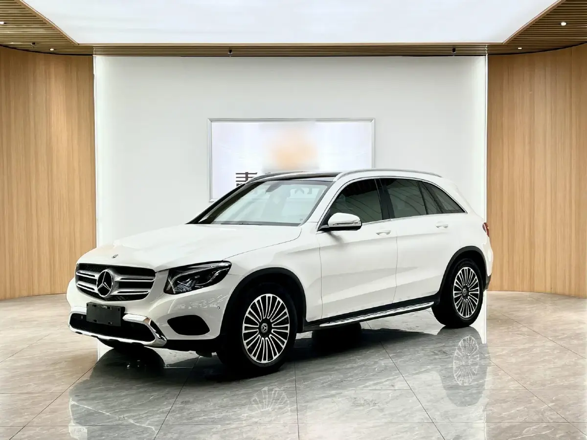 2019 Mercedes-Benz GLC Class 2.0T 184HP L4 9AT