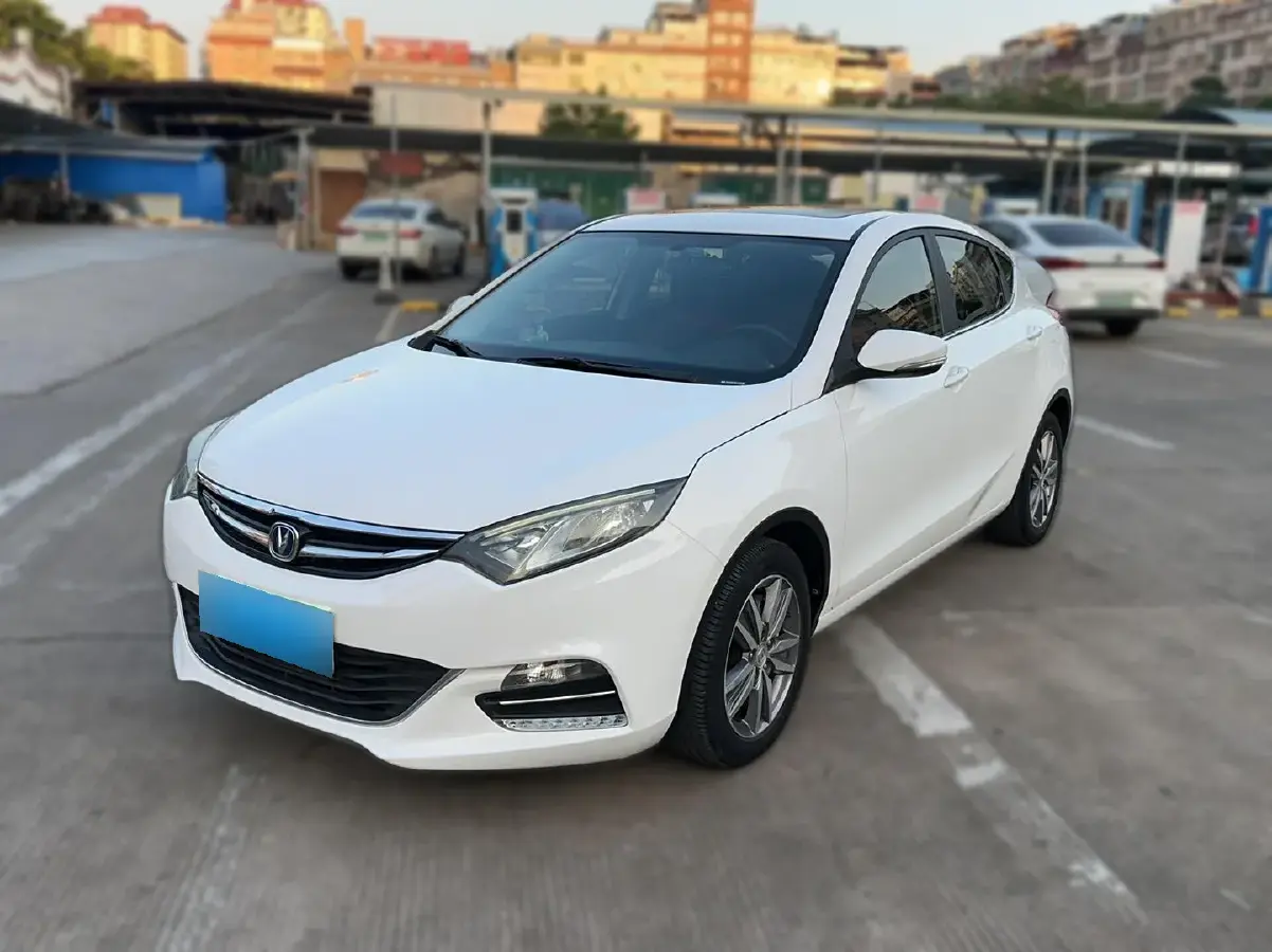 2016 ChangAn Eado XT 1.6L 125HP L4 5MT