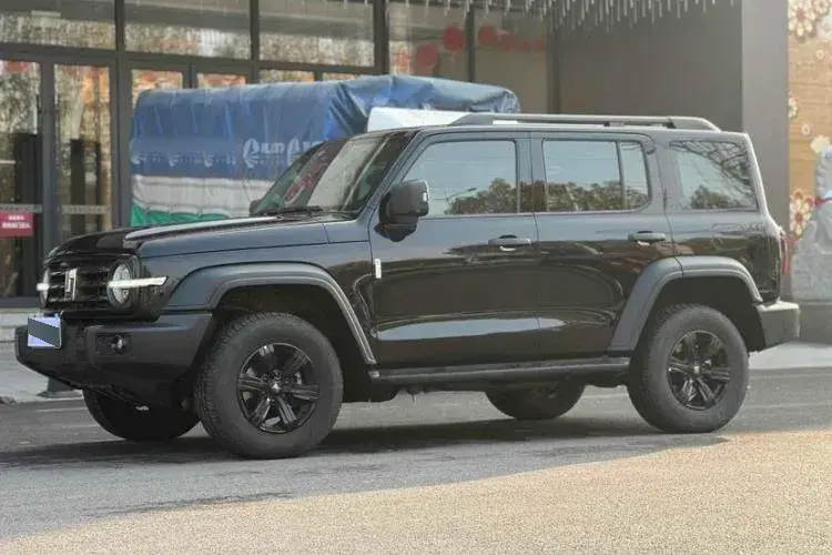 2021 Tank 300 2.0T 227HP L4 8AT