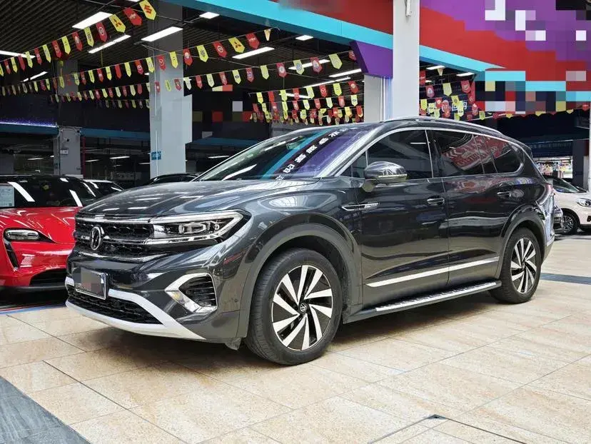 2022 Volkswagen Talagon 2.0T 220HP L4 7DCT