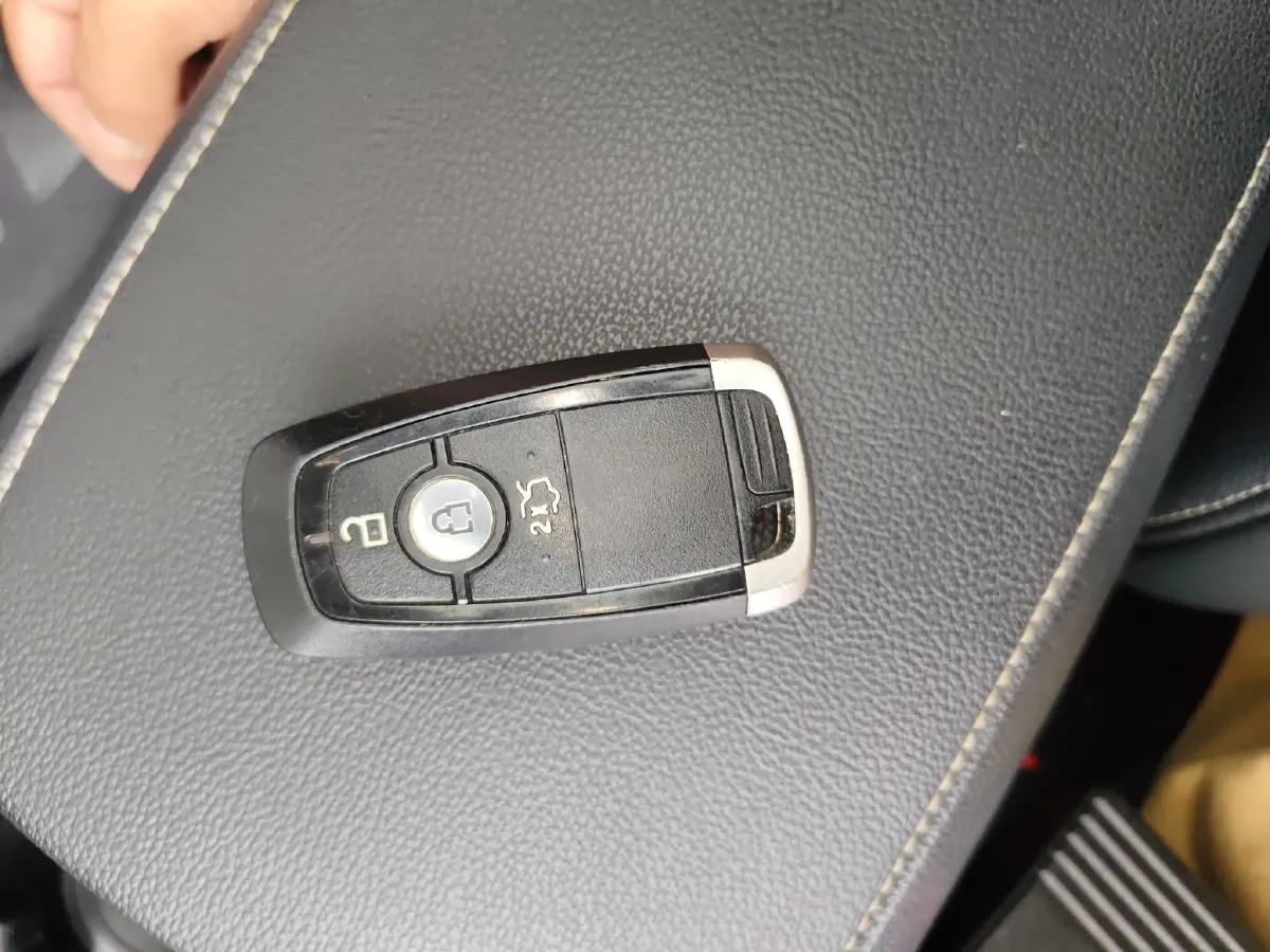 2018 Ford Mondeo 1.5T 181HP L4 6AT,autocango,china used car exporter,china ev exporter,chinese used car exporter,chinese used ev exporter