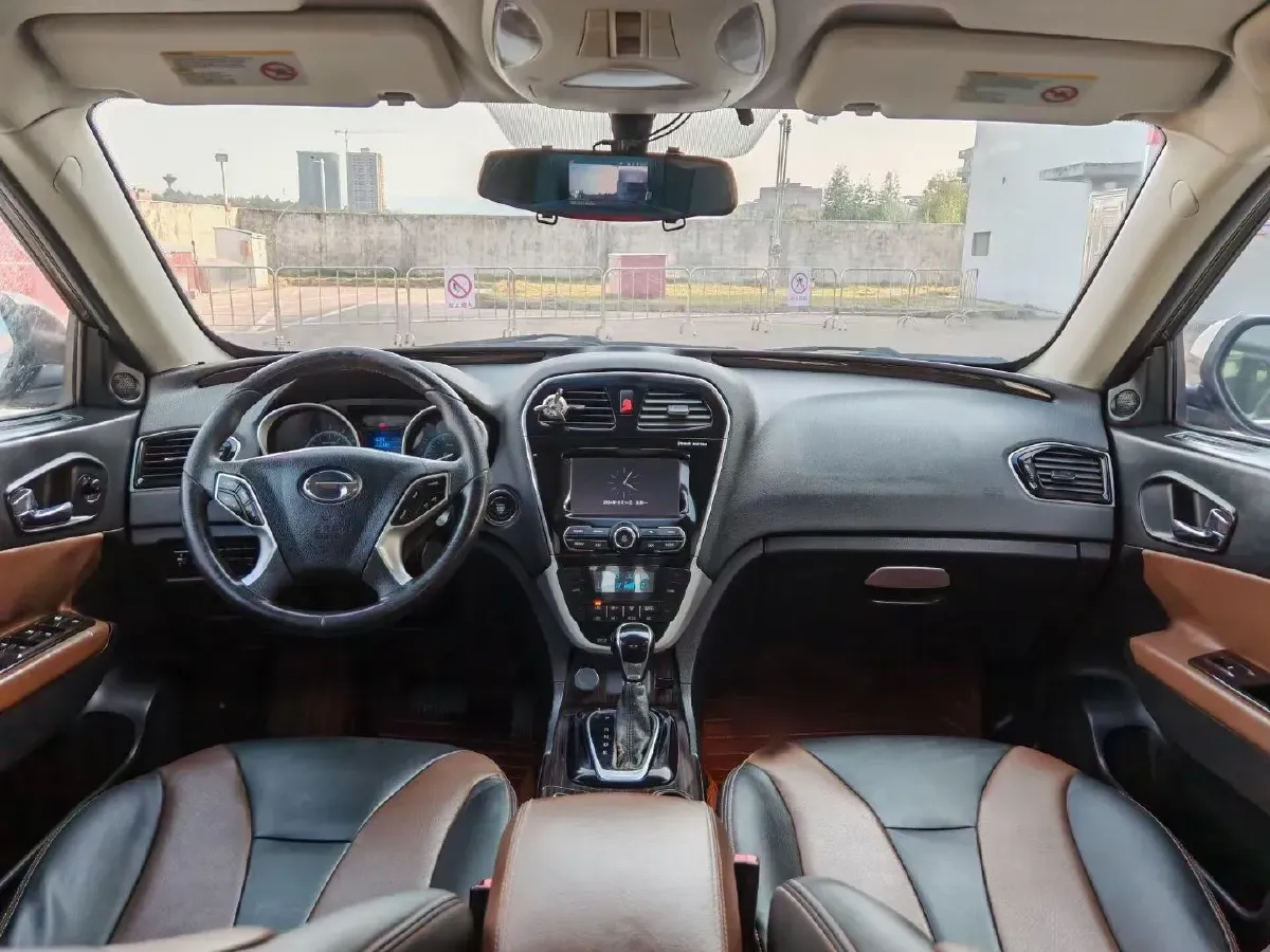 2015 GAC Trumpchi GS5 Super 2.0L 147HP L4 5AT,autocango,china used car exporter,china ev exporter,chinese used car exporter,chinese used ev exporter