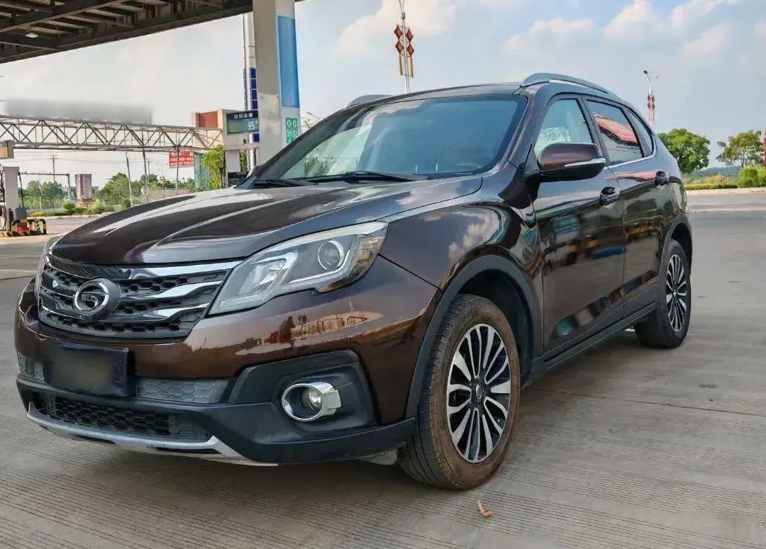 2015 GAC Trumpchi GS5 Super 2.0L 147HP L4 5AT