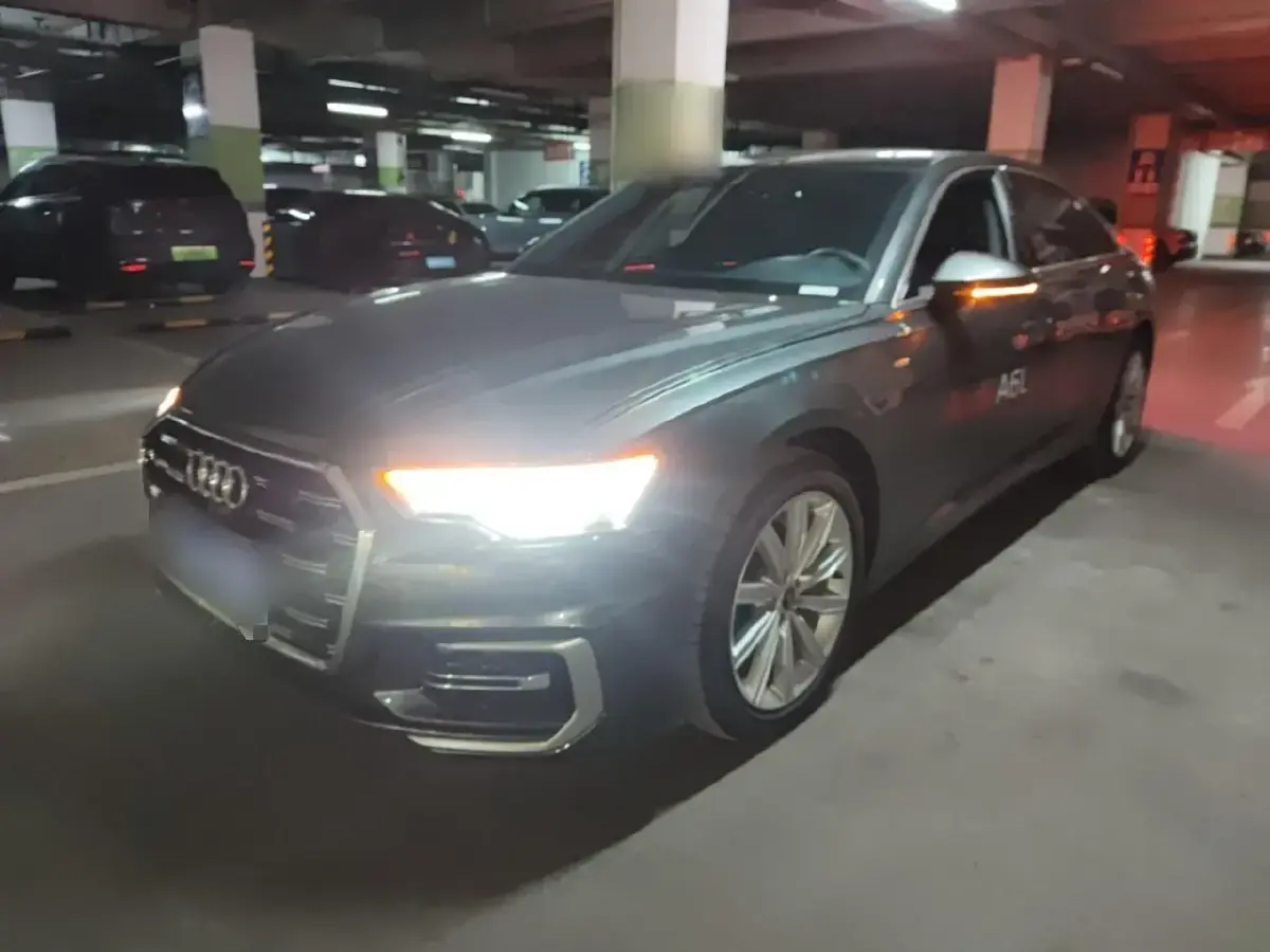 2024 Audi A6L 2.0T 245HP L4 7DCT