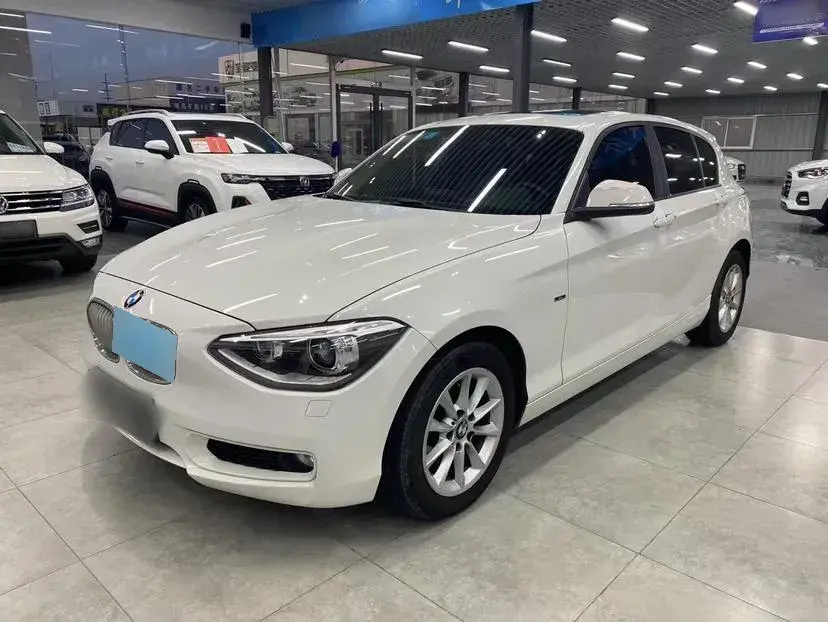 2013 BMW 1 Series 1.6T 136HP L4 8AT