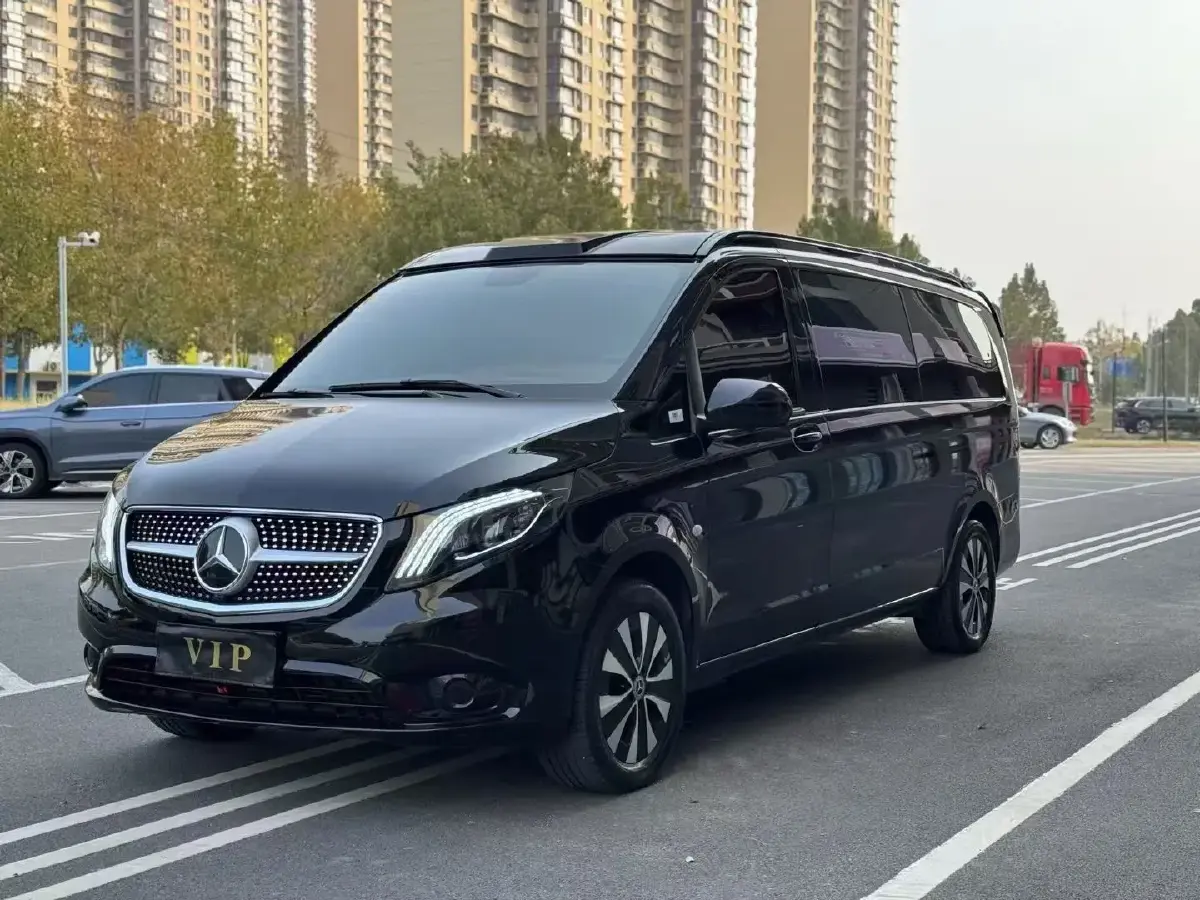 2023 Mercedes-Benz Vito 2.0T 211HP L4 9AT
