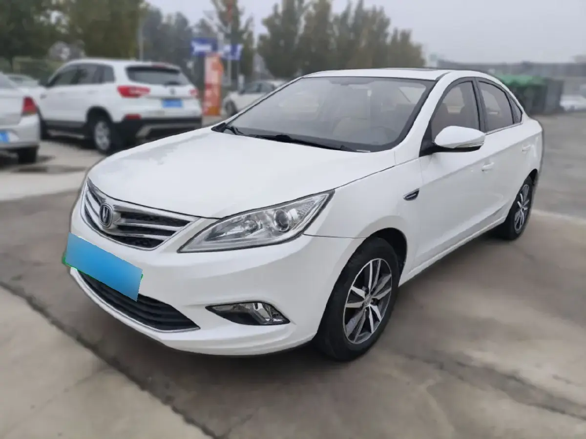 2014 ChangAn Eado 1.6L 125HP L4 5MT