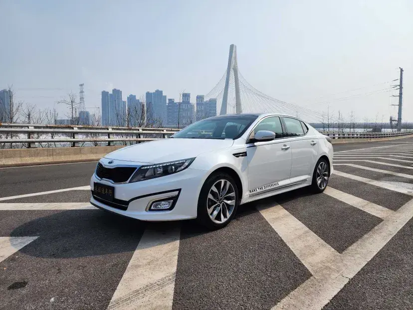 2015 Kia K5 2.0L 162HP L4 6AT