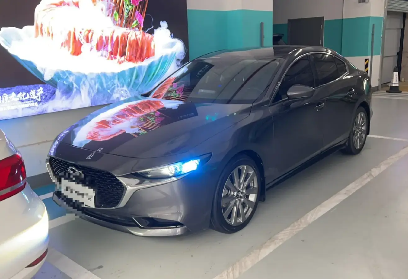 2021 Mazda 3 Axela 2.0L 158HP L4 6AT