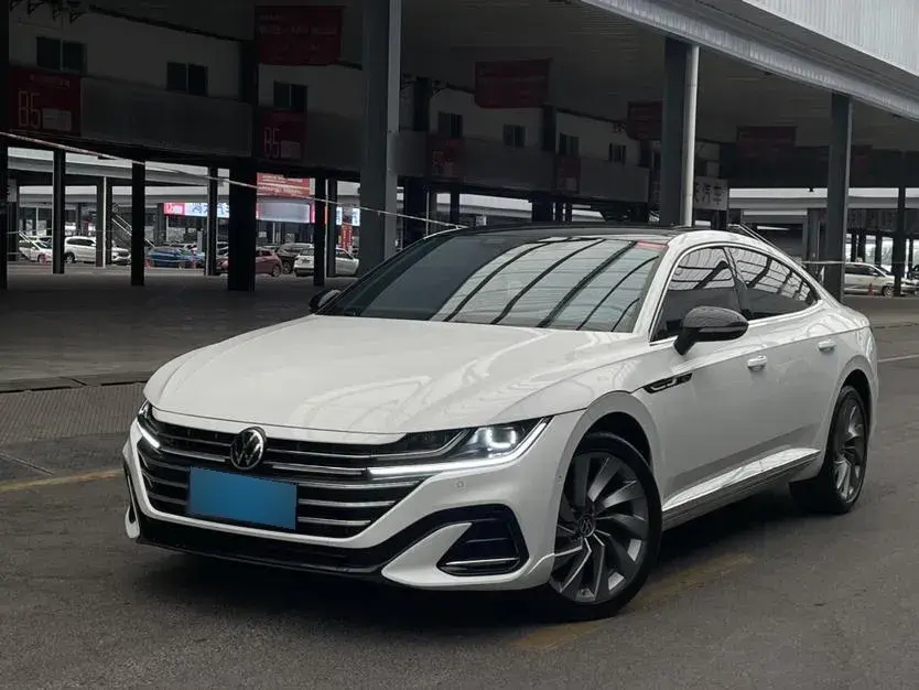 2023 Volkswagen CC 2.0T 220HP L4 7DCT