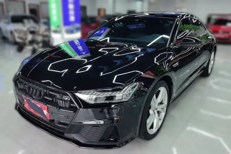 2022 Audi A7L 2.0T 245HP L4 7DCT