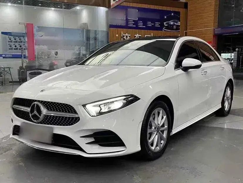 2020 Mercedes-Benz A Class 1.3T 163HP L4 7DCT