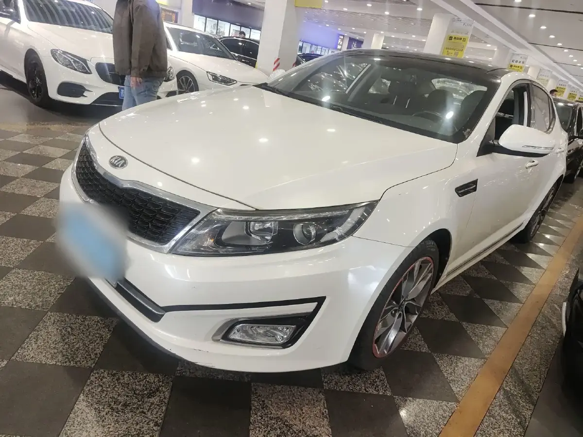 2014 Kia K5 2.0L 162HP L4 6AT