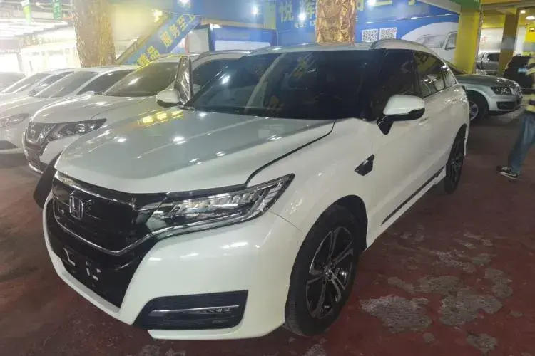 2017 Honda UR-V 2.0T 272HP L4 9AT