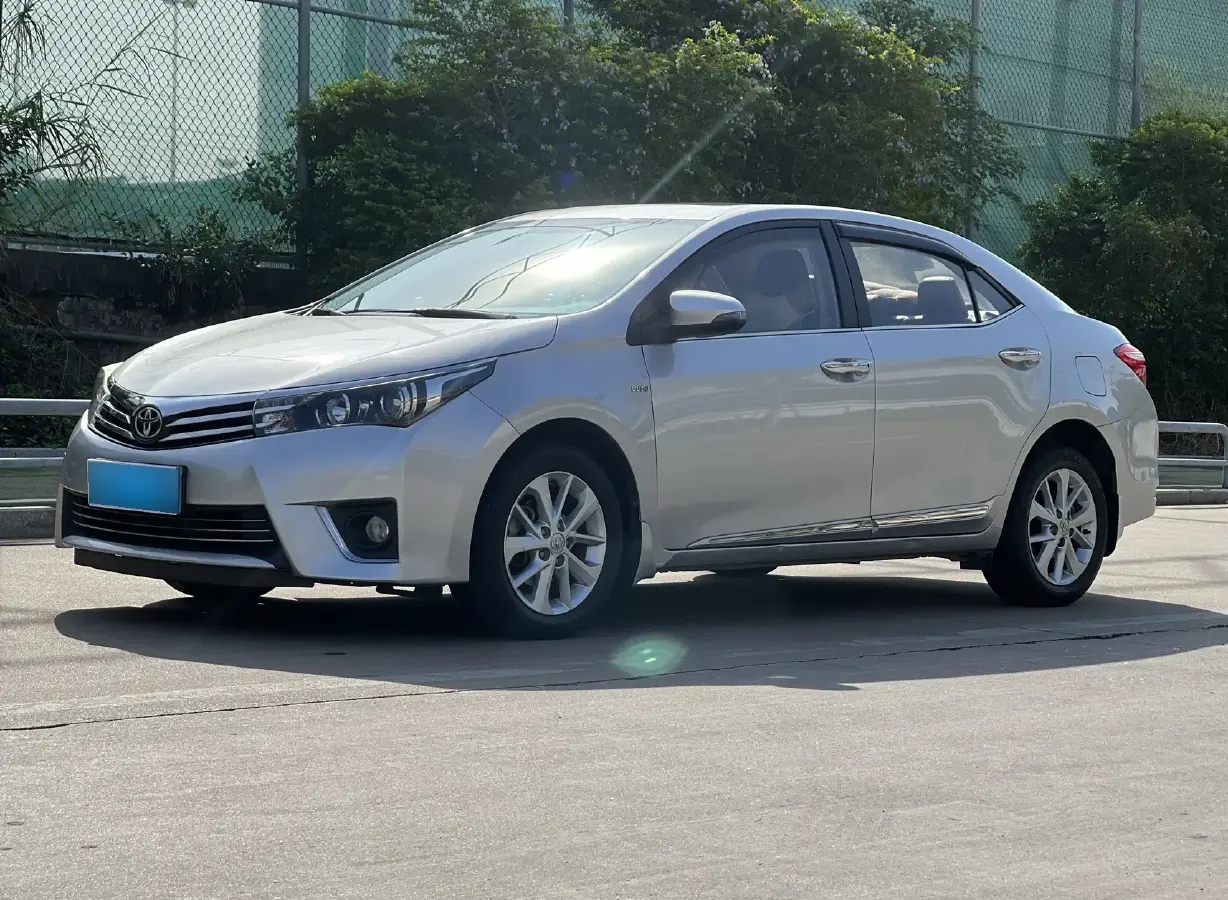 2014 Toyota Corolla 1.8L 140HP L4 CVT