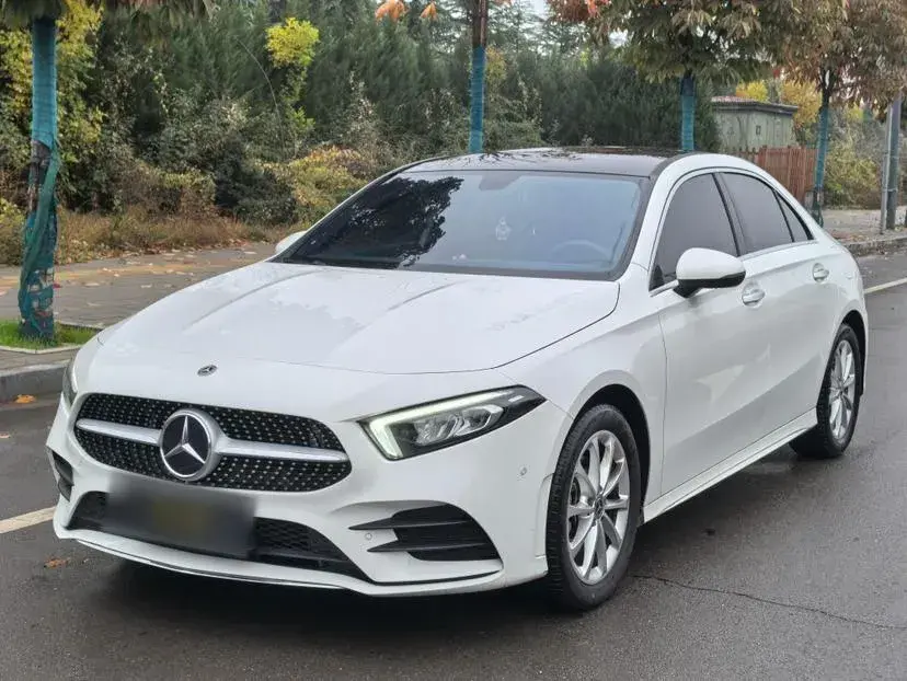 2021 Mercedes-Benz A Class 1.3T 163HP L4 7DCT