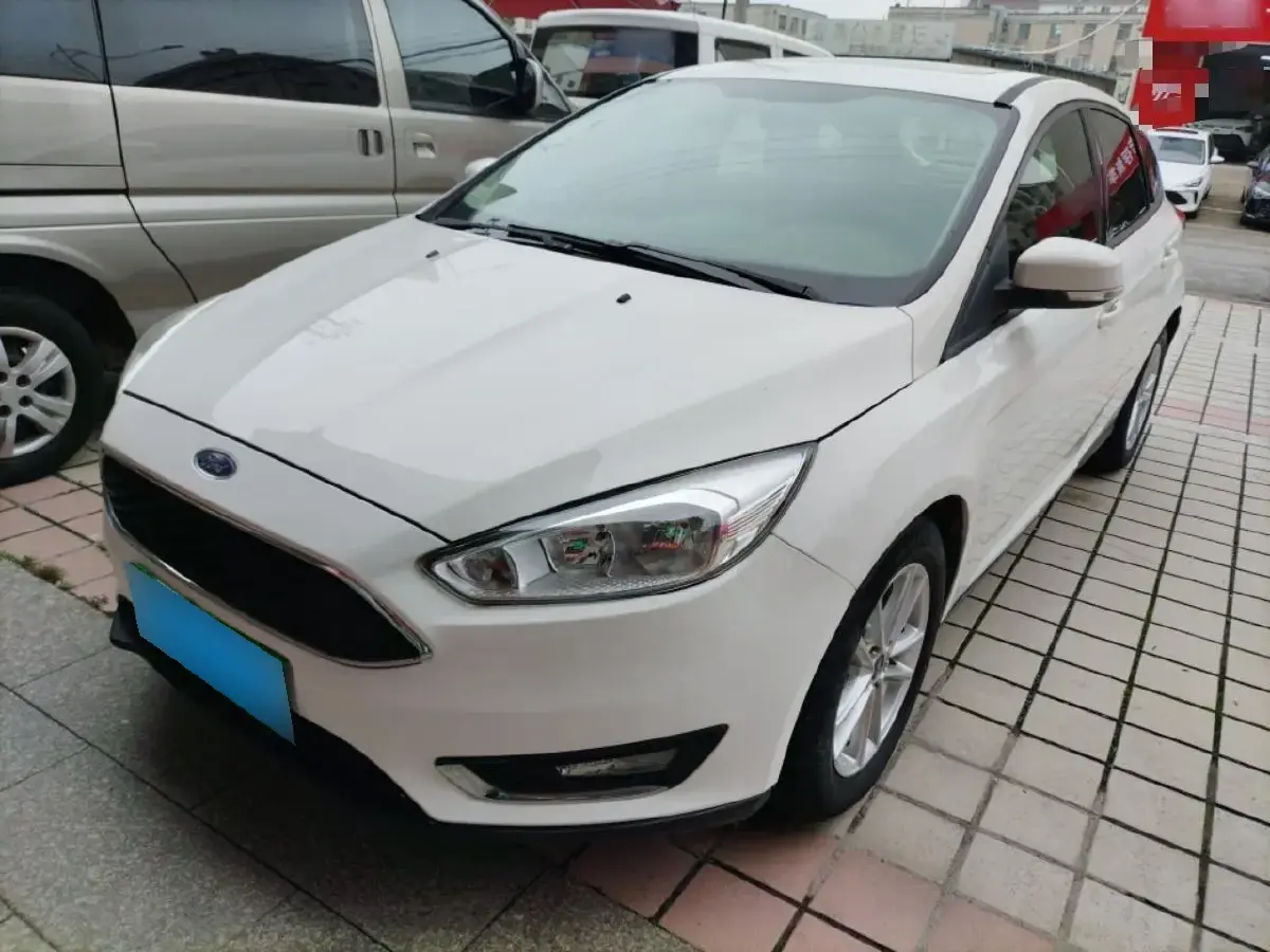 2015 Ford Focus 1.6L 125HP L4 6DCT