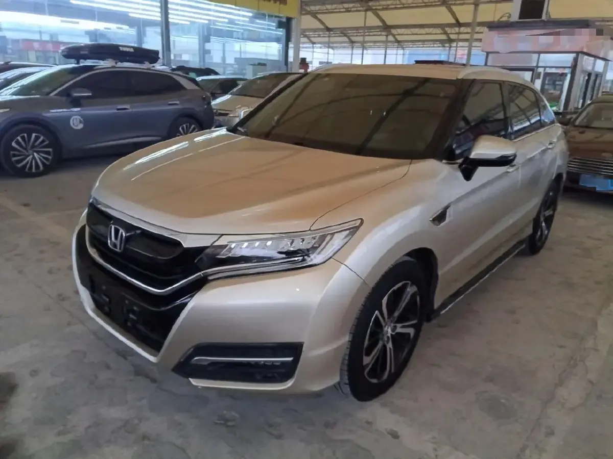 2017 Honda UR-V 2.0T 272HP L4 9AT