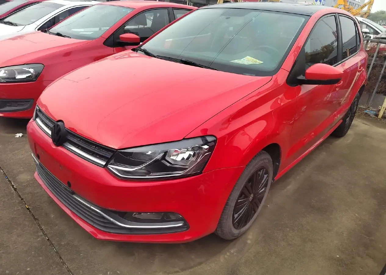 2016 Volkswagen Polo 1.6L 110HP L4 6AT