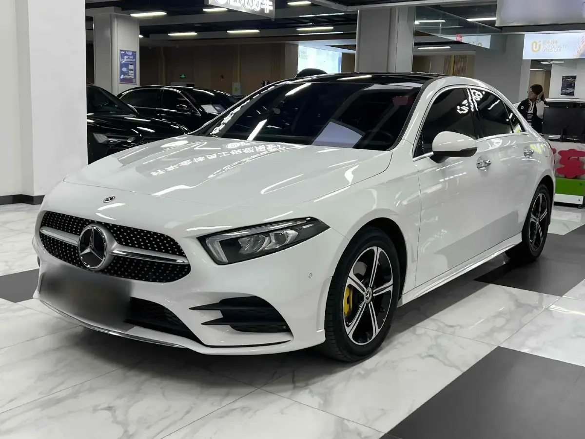 2022 Mercedes-Benz A Class 1.3T 163HP L4 7DCT