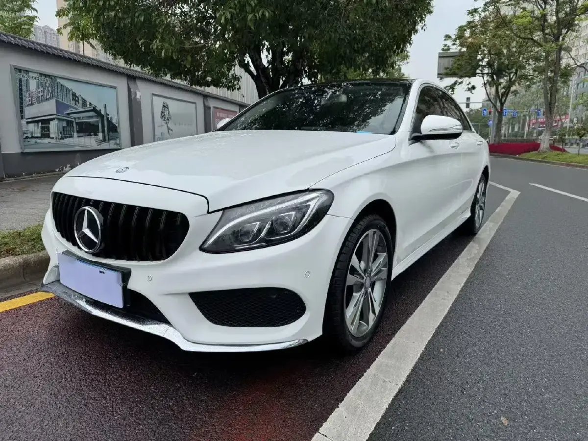 2017 Mercedes-Benz C Class 2.0T 184HP L4 7AT