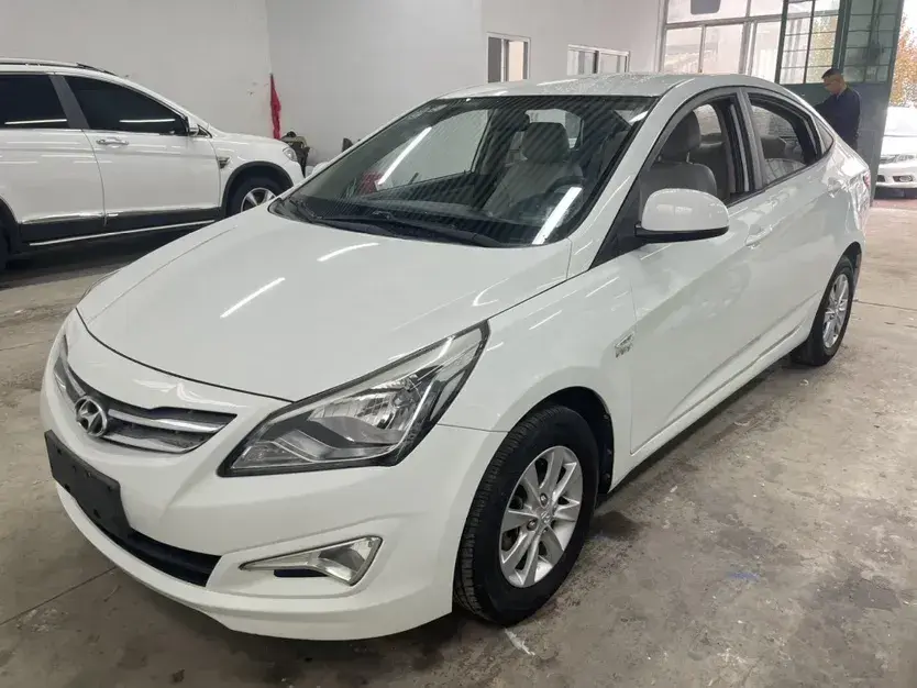 2014 Hyundai Reina 1.4L 107HP L4 5MT