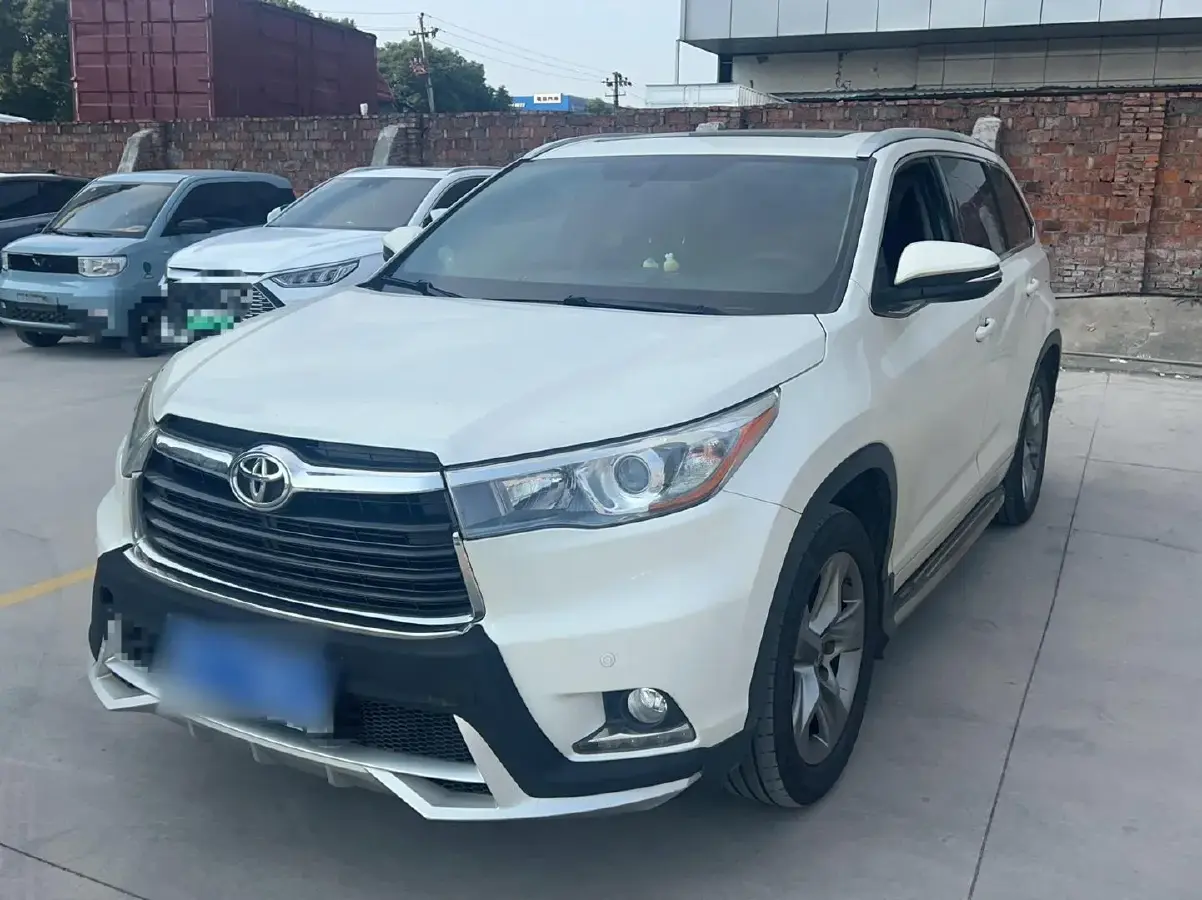 2017 Toyota Highlander 2.0T 220HP L4 6AT